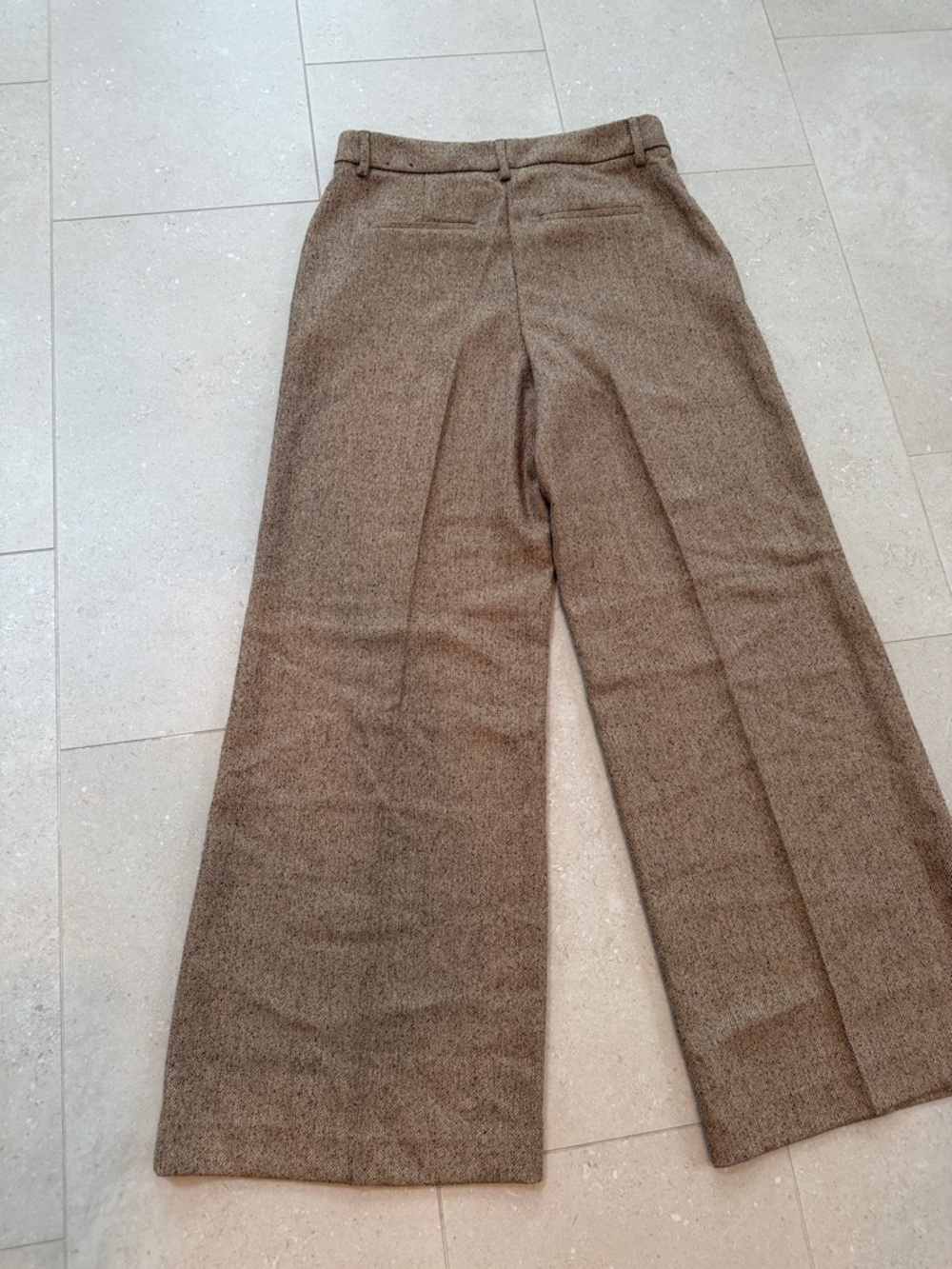 Express Editor Textured Herringbone Mid Rise Wide Leg Pant - Picture 6 of 9